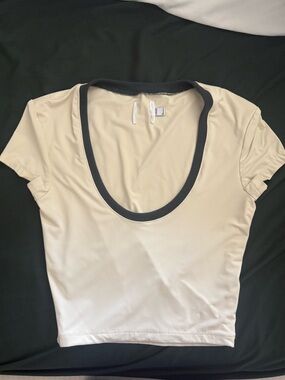 Zara Cream Crop Top w/ Navy Trim Size XS | Silky Stretch Scoop Neck